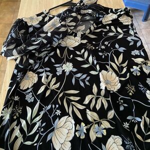 XL Suzy Shier Blouse.  New without tags.polyester and spandex combo.